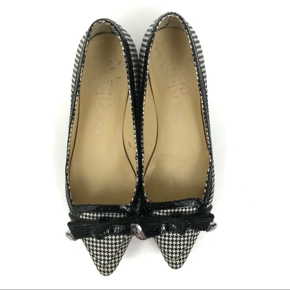 Ivanka Trump Leather Pointed Toe Flats